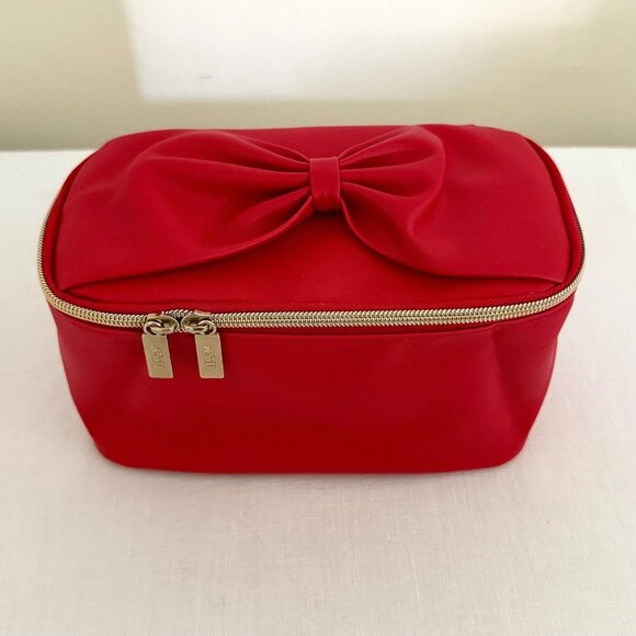 Take a Bow Red Bow Cosmetic Travel Bag Inner Pocket Ipsy Makeup 8.5inx5inx4.5in - Picture 1 of 11